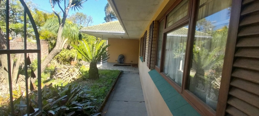 To Let 3 Bedroom Property for Rent in Beacon Bay Eastern Cape